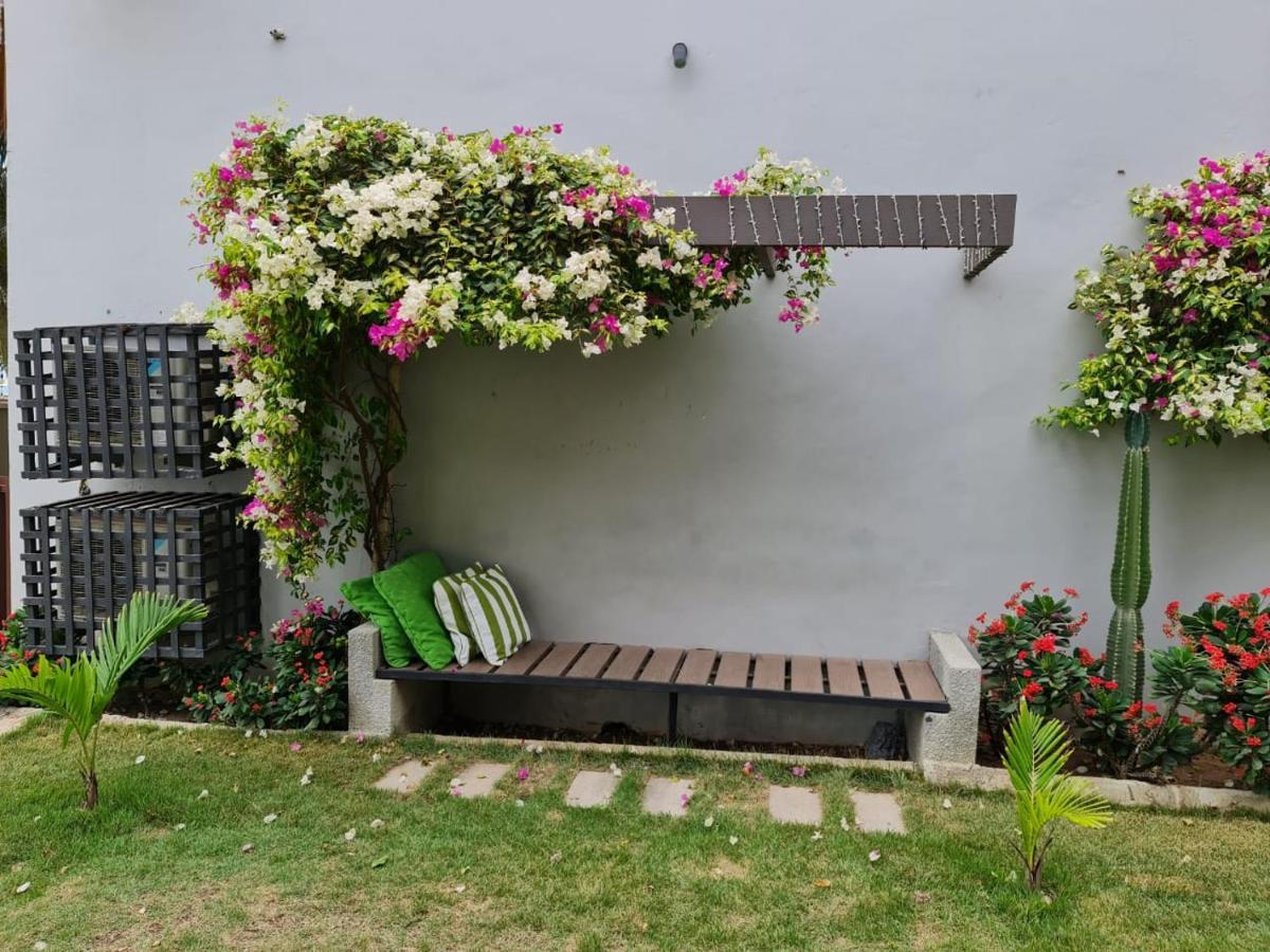 Serenity Residences & Spa - Kokrobite Beach 外观 照片